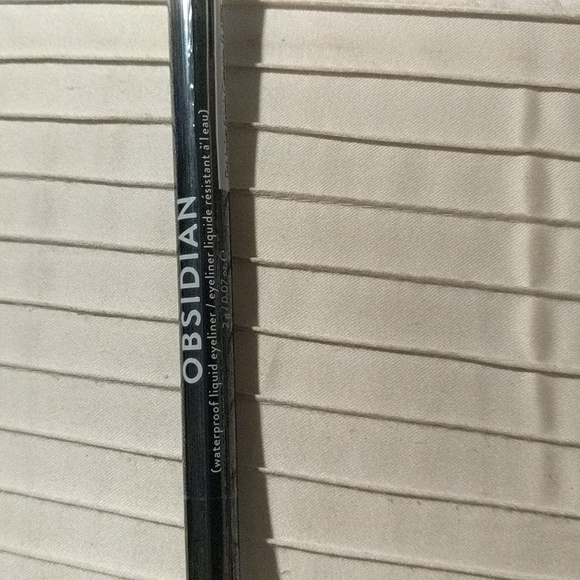 NWT black eyeliner - Picture 4 of 4
